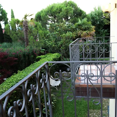 Apartment Desenzanino Desenzano del Garda Exterior photo